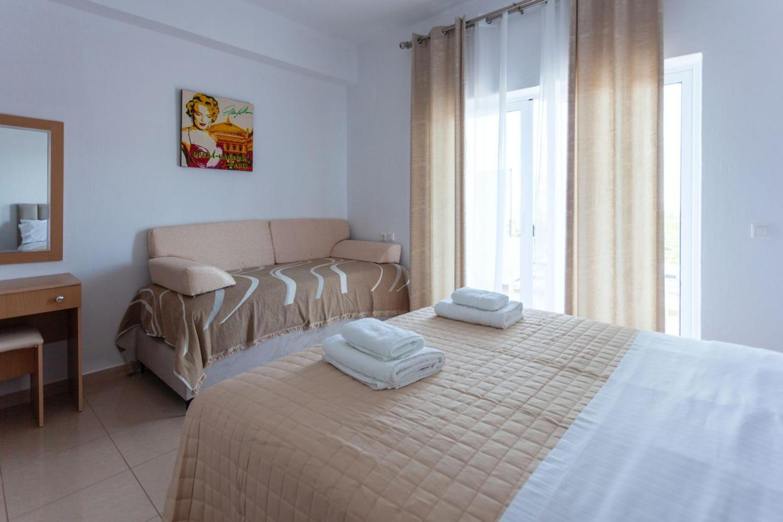 Zacharias Apartments هيماري المظهر الخارجي الصورة